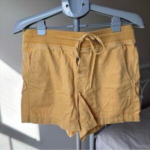 Orvis Women's Tech Active Shorts | Yellow | Medium | Hiking Fishing Travel GUC